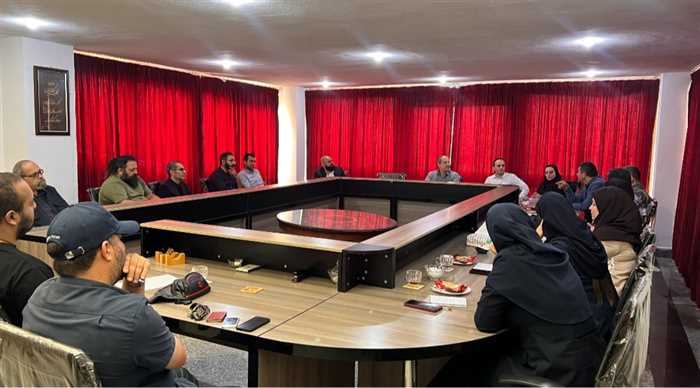 جلسه هم اندیشی اساتید گروه های آموزشی مهندسی کامپیوتر و یرق  